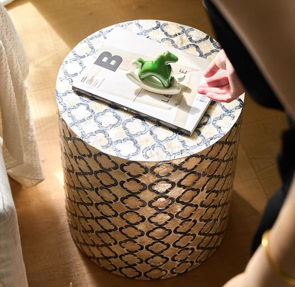 Contemporary Bedside Table, Bedside Small Side Table, Creative Coffee Table, Contemporary Side Table, Modern Side Table, Small End Table, Portable Casual Side Table, Shell Small Sofa Side Table-artworkcanvas