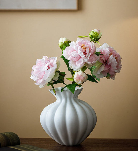 Handmade Water Holding Flower Vases, Modern Black Flower Vase Centerpiece on Table, Porcelain Flower Vases, Ceramic Bouquet Vases-artworkcanvas