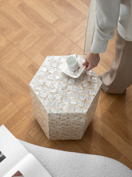 Creative Coffee Table, Contemporary Small Sofa Side Table, Shell Small Side Table, Portable Casual Side Table, Unique Small End Table-artworkcanvas