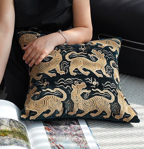 Embroidery Tiger Pattern Pillows for Couch, Contemporary Modern Sofa Pillows, Decorative Throw Pillows for Bedroom, Large Modern Sofa Pillow for Living Room-artworkcanvas