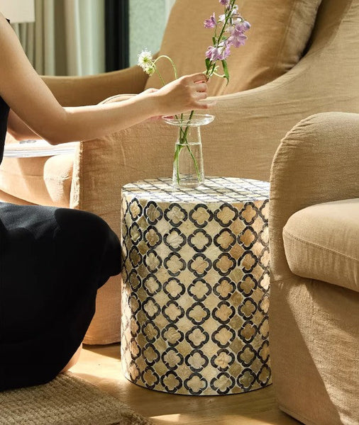 Modern Side Table, Small End Table, Portable Casual Side Table, Shell Small Sofa Side Table, Contemporary Bedside Table, Bedside Small Side Table, Creative Coffee Table, Contemporary Side Table-artworkcanvas