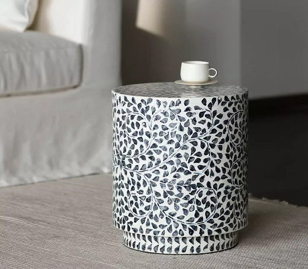 Portable Casual Side Table, Contemporary Round Side Table, Creative Coffee Table, Bedside Small Side Table, Shell Small Sofa Side Table, Contemporary Side Table-artworkcanvas