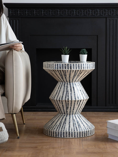 Shell Small Sofa Side Table, Bedside Small Side Table, Portable Casual Side Table, Contemporary Round Side Table, Creative Coffee Table-artworkcanvas
