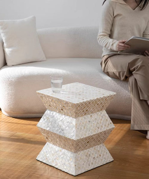 Unique Small End Table, Contemporary Bedside Table, Portable Casual Side Table, Shell Small Sofa Side Table, Creative Coffee Table-artworkcanvas