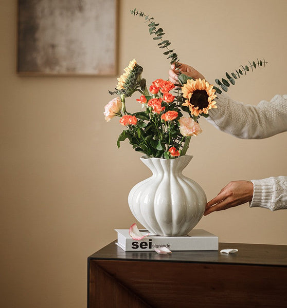 Handmade Water Holding Flower Vases, Modern Flower Vase Centerpiece on Table, Porcelain Flower Vases, Ceramic Bouquet Vases-artworkcanvas