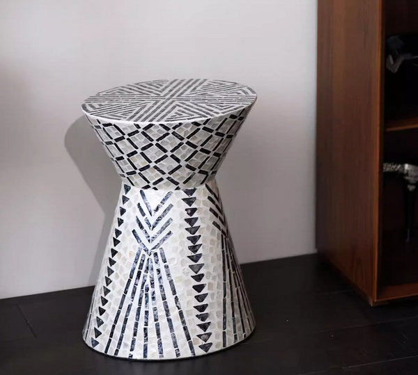 Modern Portable Casual Side Table, Contemporary Round Side Table, Creative Coffee Table, Bedside Small Side Table, Shell Small Sofa Side Table-artworkcanvas