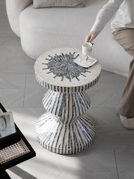 Shell Small Sofa Side Table, Bedside Small Side Table, Portable Casual Side Table, Contemporary Round Side Table, Creative Coffee Table-artworkcanvas