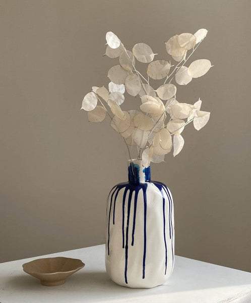 Handmade Water Holding Flower Vases, Modern Ceramic Flower Vases, Porcelain Bud Vases, Small Flower Vases on Table-artworkcanvas