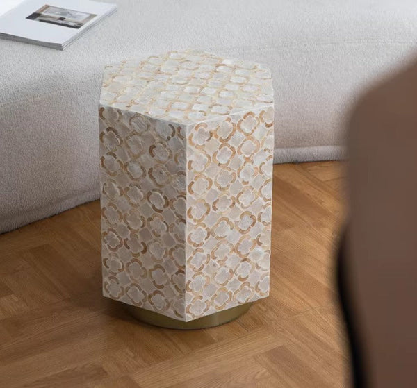 Creative Coffee Table, Contemporary Small Sofa Side Table, Shell Small Side Table, Portable Casual Side Table, Unique Small End Table-artworkcanvas