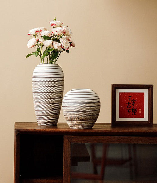 Modern Bouquet Flower Vases, Centerpiece on Dining Table, Large Flower Vase on Table, Handmade Pottery Flower Vases Urn, Water Holding Flower Vases-artworkcanvas