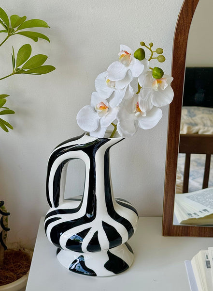 Porcelain Bud Vases, Handmade Water Holding Flower Vases, Modern Ceramic Flower Vases, Small Flower Vases on Table-artworkcanvas
