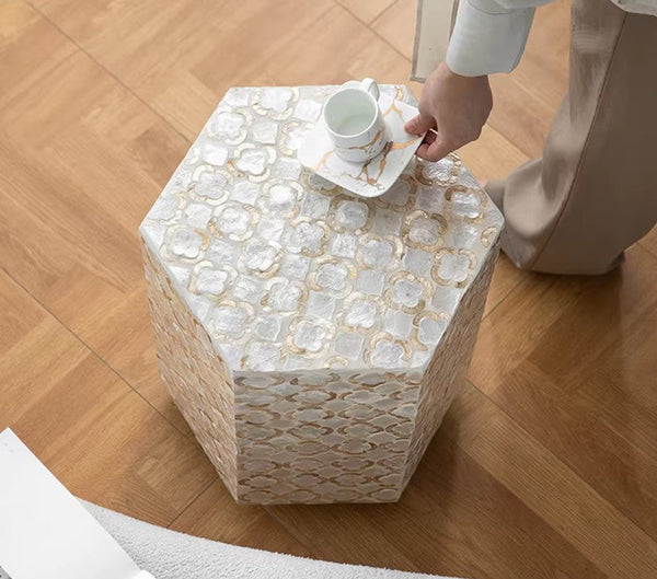Creative Coffee Table, Contemporary Small Sofa Side Table, Shell Small Side Table, Portable Casual Side Table, Unique Small End Table-artworkcanvas