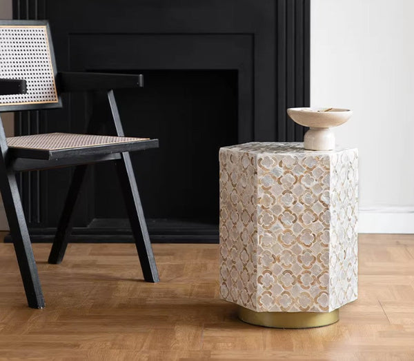 Creative Coffee Table, Contemporary Small Sofa Side Table, Shell Small Side Table, Portable Casual Side Table, Unique Small End Table-artworkcanvas
