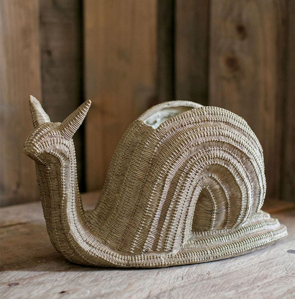 Cute Snail Statues, Garden Animal Statues, Snail Flowerpot for Garden Decoration, Unique Modern Garden Sculptures, Creative Villa Outdoor Gardening Ideas-artworkcanvas