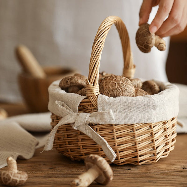 Small Picnic Storage Basket with Handle, Hand-woven Wicker Storage Basket, Willow Weaving Baskets for Vegetable, Natural Fruit Basket, Kitchen Storage Baskets-artworkcanvas
