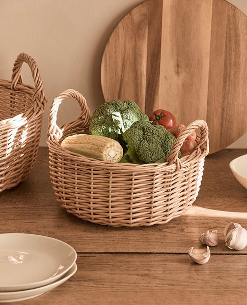 Picnic Fruit Basket with Handle, Kitchen Storage Baskets, Natural Hand-woven Wicker Round Storage Basket, Lovely Willow Weaving Baskets for Vegetable, Natural Fruit Storage Basket-artworkcanvas