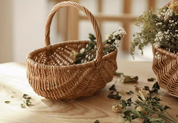 Natural Fruit Basket, Kitchen Storage Baskets, Natural Hand-woven Wicker Storage Basket, Large Picnic Food Basket with Handle, Lovely Willow Weaving Baskets for Vegetable-artworkcanvas