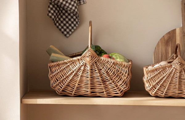 Large Picnic Food Basket with Handle, Natural Hand-woven Wicker Storage Basket, Lovely Willow Weaving Baskets for Vegetable, Natural Fruit Basket, Kitchen Storage Baskets-artworkcanvas