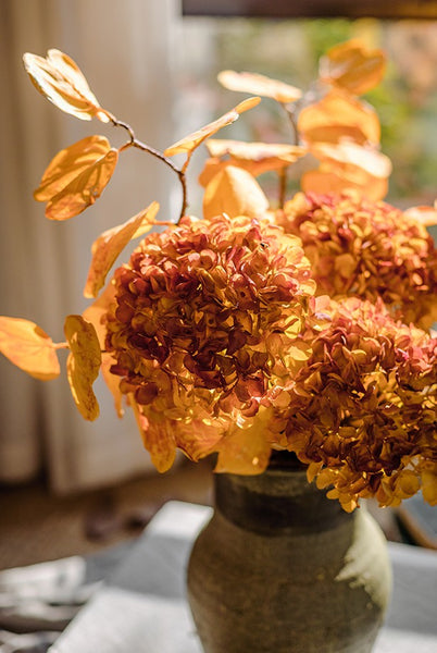 Hydrangea Flowers, Artificial Floral for Bedroom, Flower Arrangement Ideas for Dining Room Table, Simple Modern Floral Arrangement Ideas for Home Decoration-artworkcanvas